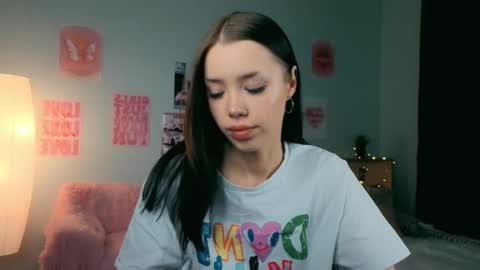 Lara online show from February 12, 7:28 pm