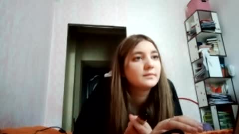 zeniabrossoit online show from March 29, 8:38 am