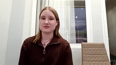 Snapshot of zenobiabeyerlein chatting on October 28, 9:21 am Shavon online show from October 28, 9:21 am