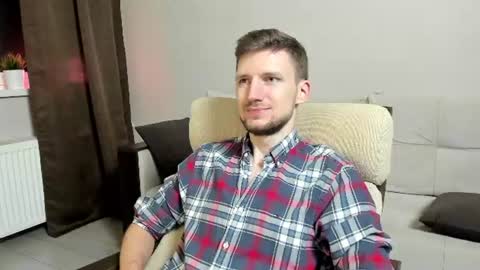 Andrew online show from July 28, 9:03 pm