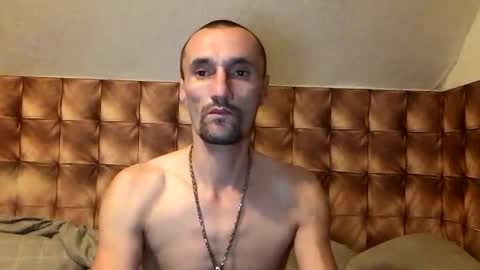 zervale online show from December 3, 5:28 pm