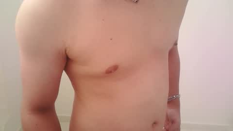 zeus_183 online show from November 19, 3:00 pm