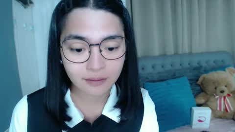 im your lovely zhaviabigcock here online show from January 6, 11:36 am