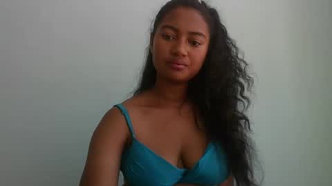 elly online show from March 4, 9:39 am