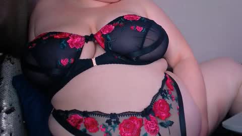 zinacorleone online show from March 5, 6:39 pm