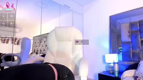 Nia  online show from February 19, 11:42 am