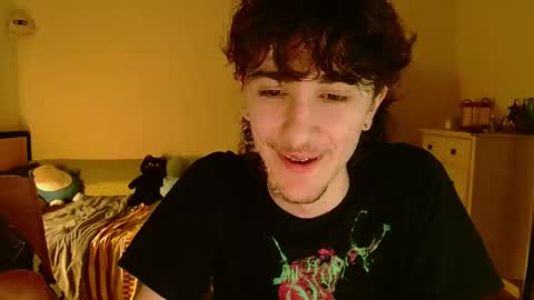 Snapshot of zipdown_ chatting on February 27, 4:13 am zipdown online show from February 27, 4:13 am