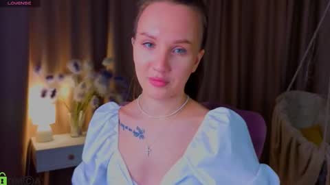 Zlata  Mon Tue Thu Fri Sun Sa GMT 3 0000pm - 0600pm  online show from September 20, 3:48 pm