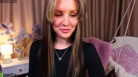 Zlata  Mon Tue Thu Fri Sun Sa GMT 3 0000pm - 0600pm  online show from March 4, 9:17 am