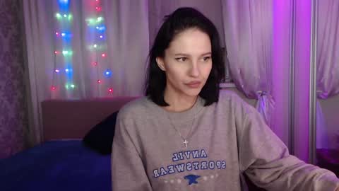 Snapshot of zlatagoddess chatting on December 29, 3:33 am Zlata online show from December 29, 3:33 am