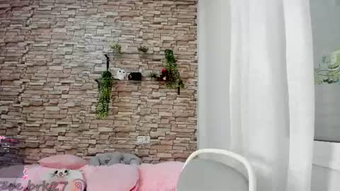 zoe brk online show from June 11, 8:23 am