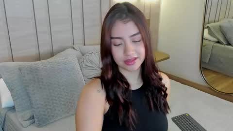 zoe_mhendez online show from January 17, 12:25 pm