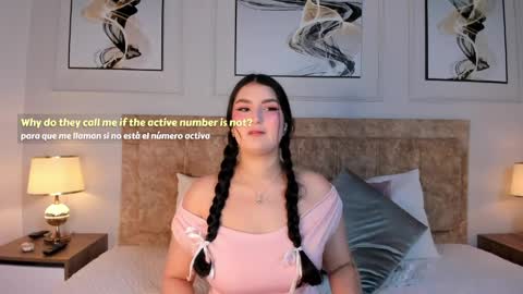 zoe_moon__ online show from April 4, 2:13 pm