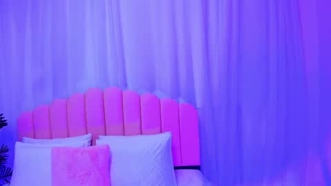 Zoe online show from February 22, 5:24 pm