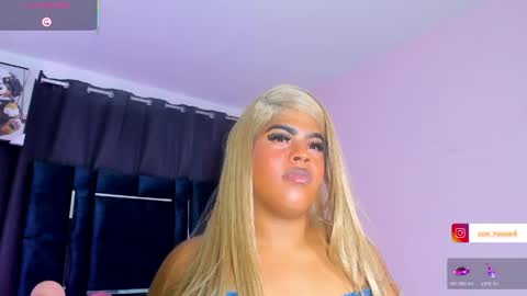 zoe_rosee4 online show from May 8, 9:59 am