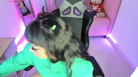 zoe_sullivan_ online show from January 27, 9:34 am