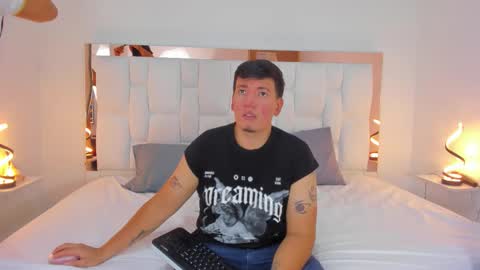 Zoe And Ethan online show from September 16, 6:33 pm