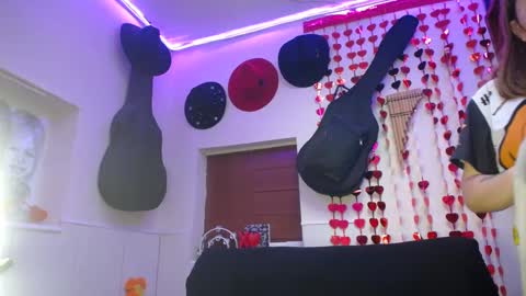 zoee jhonnyy online show from February 6, 1:43 pm