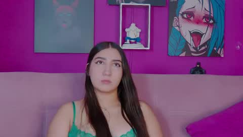 Zoe Moretti online show from April 22, 11:39 am