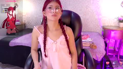 zoeecarter_ online show from June 10, 12:04 pm