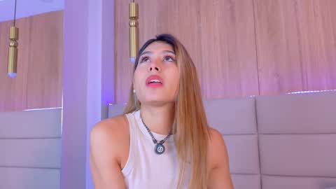 Zoe online show from February 28, 11:47 am