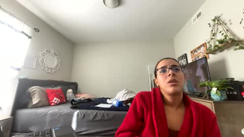 LovelyLatin25 online show from October 3, 3:20 pm