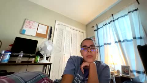 LovelyLatin25 online show from October 1, 10:41 pm