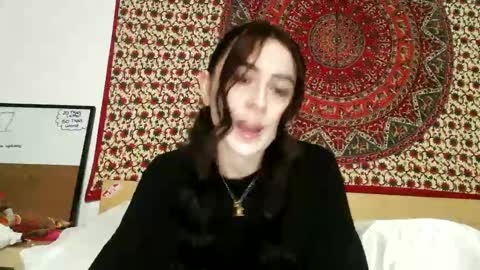 zoepleasing online show from March 6, 4:41 am