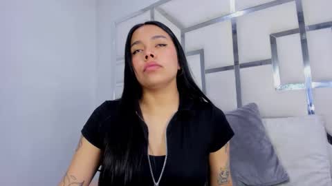 ZoeSwam online show from October 4, 1:20 pm