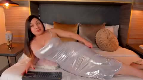 ZOE online show from June 10, 7:02 pm