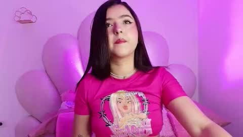 Snapshot of zoewillian chatting on September 30, 1:05 am zoewillian online show from September 30, 1:05 am
