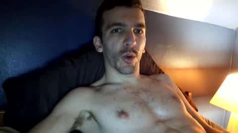 zom online show from March 25, 9:43 pm