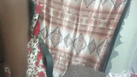 zoyakhan803 online show from October 12, 11:17 pm