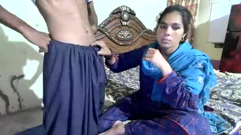 zoyakhan803 online show from June 26, 10:37 pm