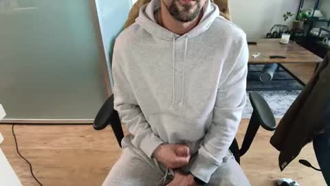 Zuko online show from February 20, 11:40 pm