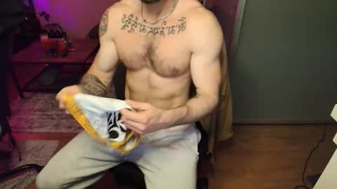 Zuko online show from March 28, 4:03 am