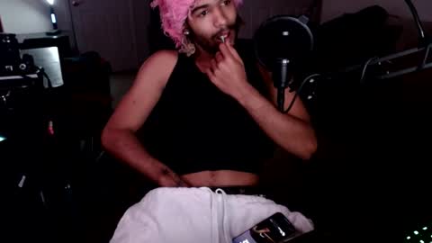 mixedtwinklol online show from October 28, 7:31 am