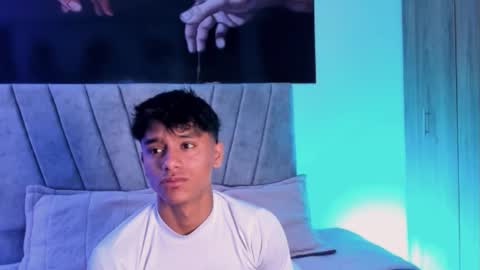 zyzz_1812 online show from October 17, 6:12 pm